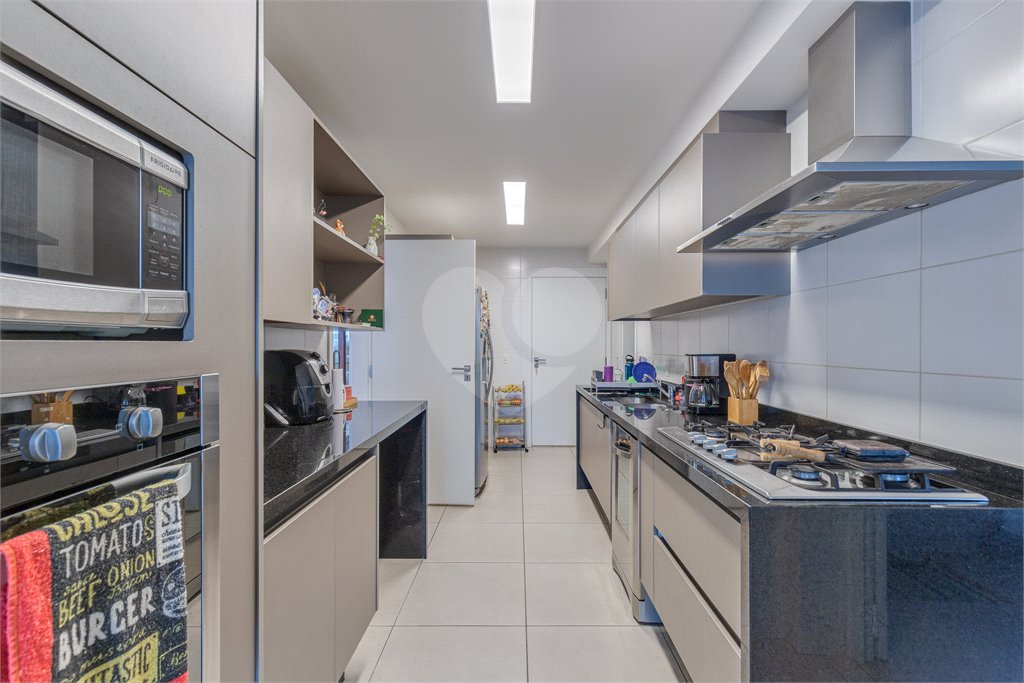 Apartamento à venda com 3 suítes em Chácara Santo Antônio, São Paulo, SP