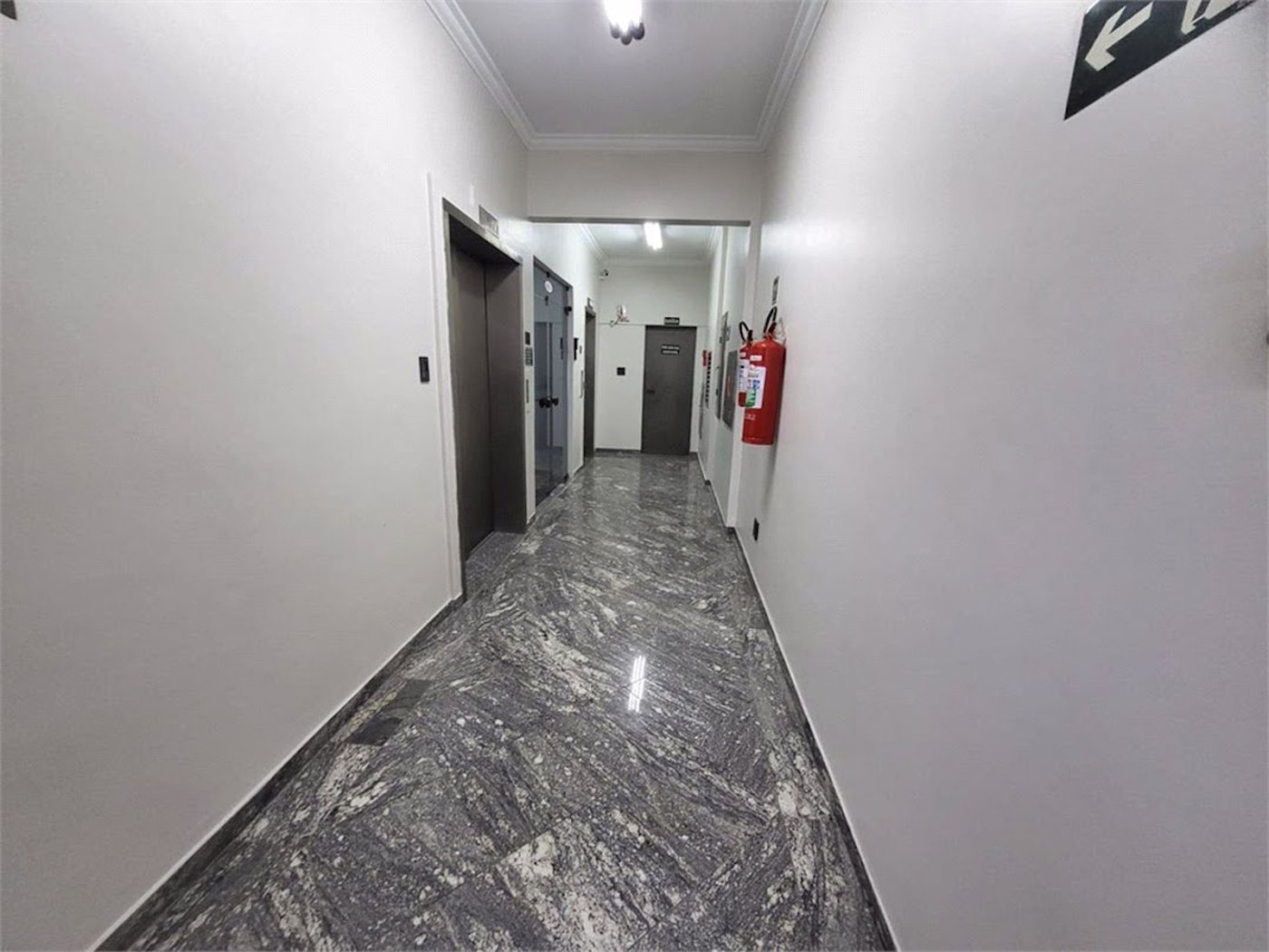 Sala para alugar, 240 m² por R$ 7.000,00 - Vila Belmiro - Santos/SP