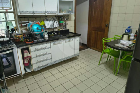 Casa à venda com 3 quartos, sendo 1 suíte, em Mirandópolis, São Paulo, SP