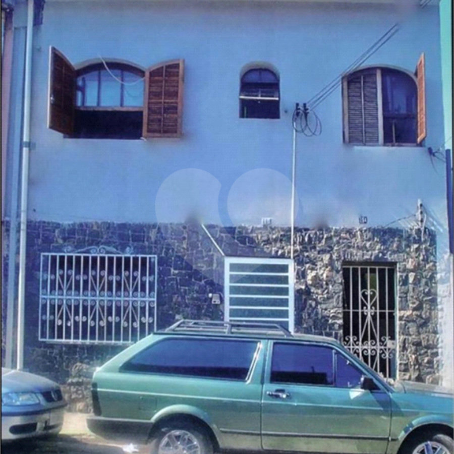 Sobrado à venda com 4 quartos em Barra Funda, São Paulo, SP