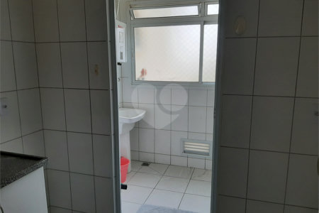 Apartamento à venda ou para alugar com 3 quartos, sendo 1 suíte,  em Vila Suzana, São Paulo, SP