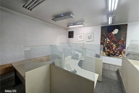Casa à venda com 8 quartos, sendo 2 suítes, em Indianópolis, São Paulo, SP