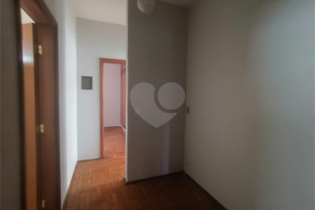 Casa à venda com 3 quartos, sendo 1 suíte, em Vila Santana, Araraquara, SP