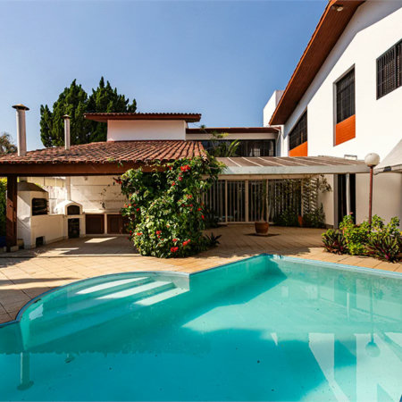 Casa à venda com 6 quartos, sendo 4 suítes, em Butantã, São Paulo, SP