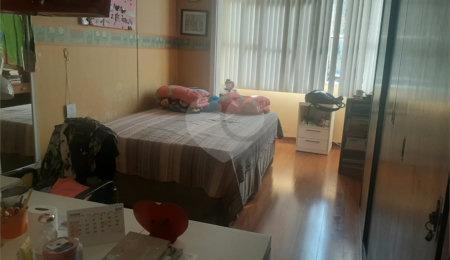 Apartamento à venda com 3 quartos, sendo 1 suíte,  em Copacabana, Rio de Janeiro, RJ