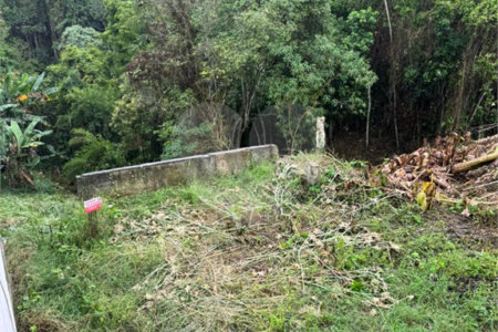 Terreno à venda em Barreiro, Mairiporã, SP
