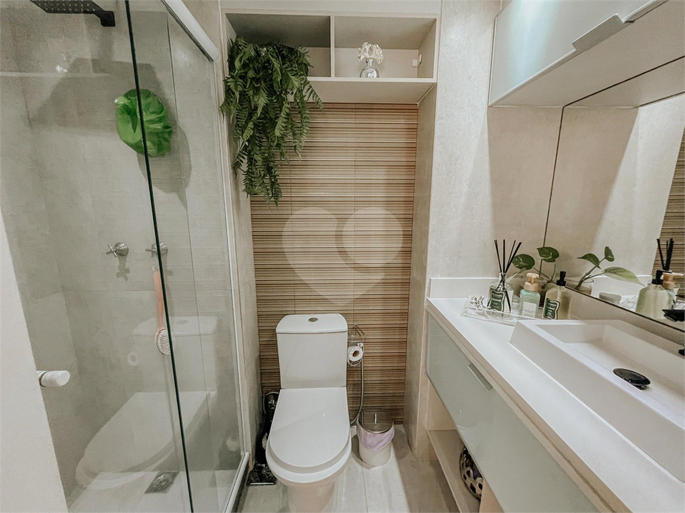 Apartamento à venda com 3 quartos, sendo 1 suíte, em Campo Grande, Rio de Janeiro, RJ