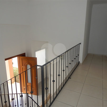 Casa à venda com 3 suítes no condomínio Recanto dos Paturis, Vinhedo - SP