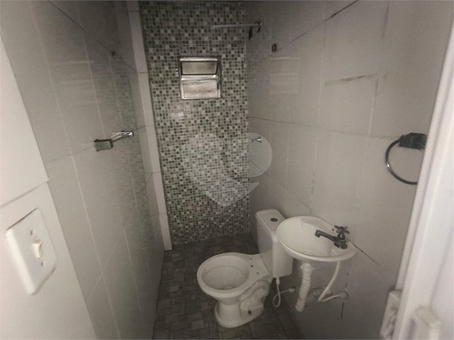 Casa à venda ou para alugar com 5 quartos, sendo 1 suíte,  em Parque Independência, São Paulo, SP