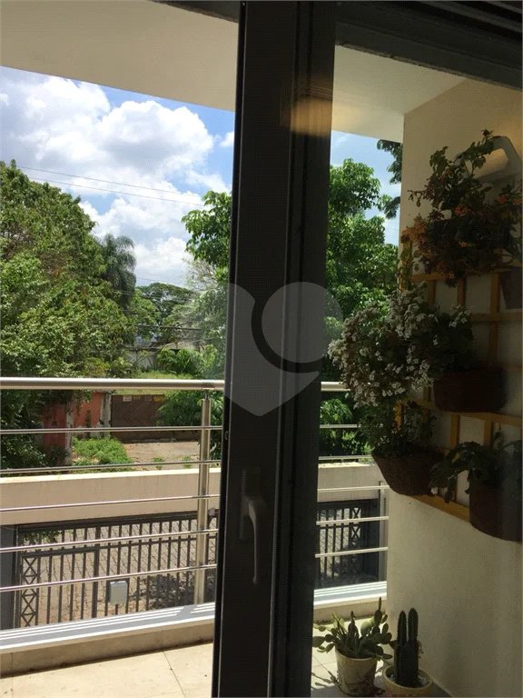 Sobrado à venda com 3 quartos, sendo 1 suíte, em Alto da Boa Vista, São Paulo, SP