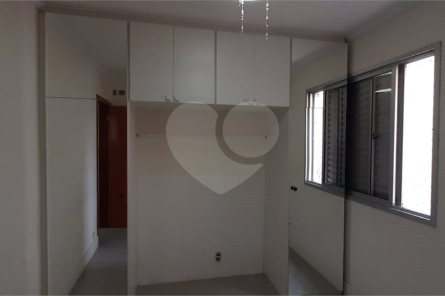 Apartamento à venda com 2 quartos em Vila Mazzei, São Paulo, SP
