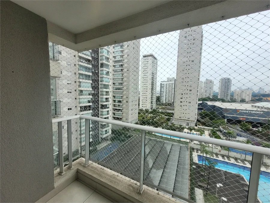 Apartamento à venda com 2 quartos em Vila Anastácio, São Paulo, SP