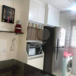Apartamento no Condomínio Spazio Monte Royal .