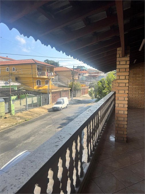 Sobrado à venda com 5 quartos em Bela Vista, Osasco, SP