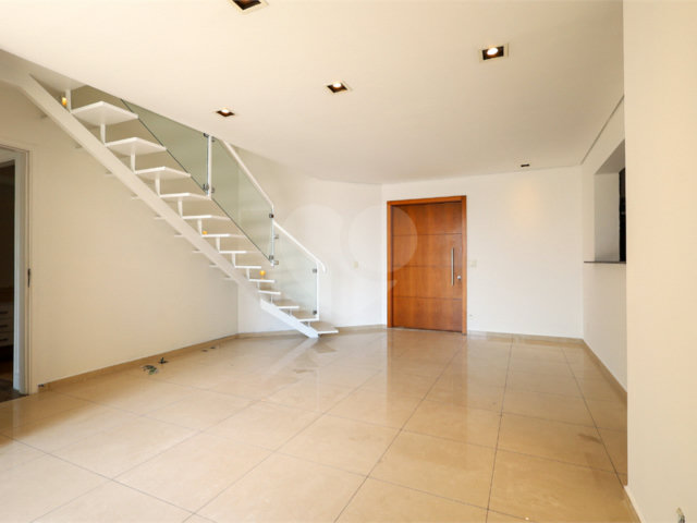 Apartamento à venda com 3 quartos, sendo 2 suítes,  em Brooklin, São Paulo, SP