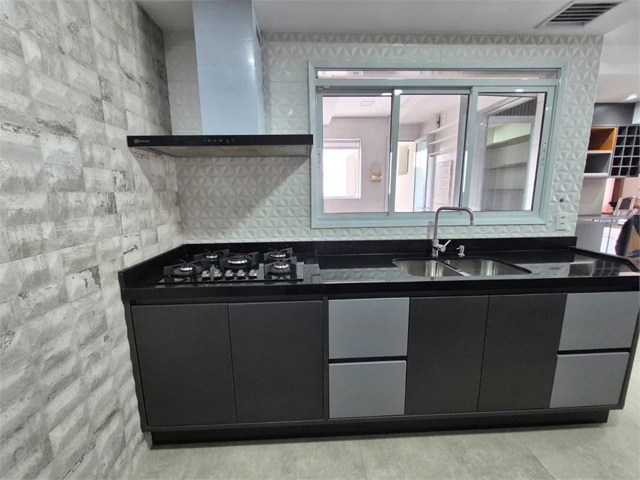 Apartamento à venda com 4 quartos, sendo 2 suítes,  em Jardim Vazani, São Paulo, SP
