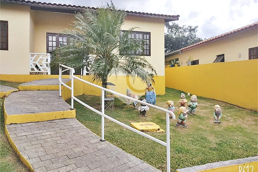 Casa à venda com 4 quartos, sendo 3 suítes, em Luiz Fagundes, Mairiporã, SP