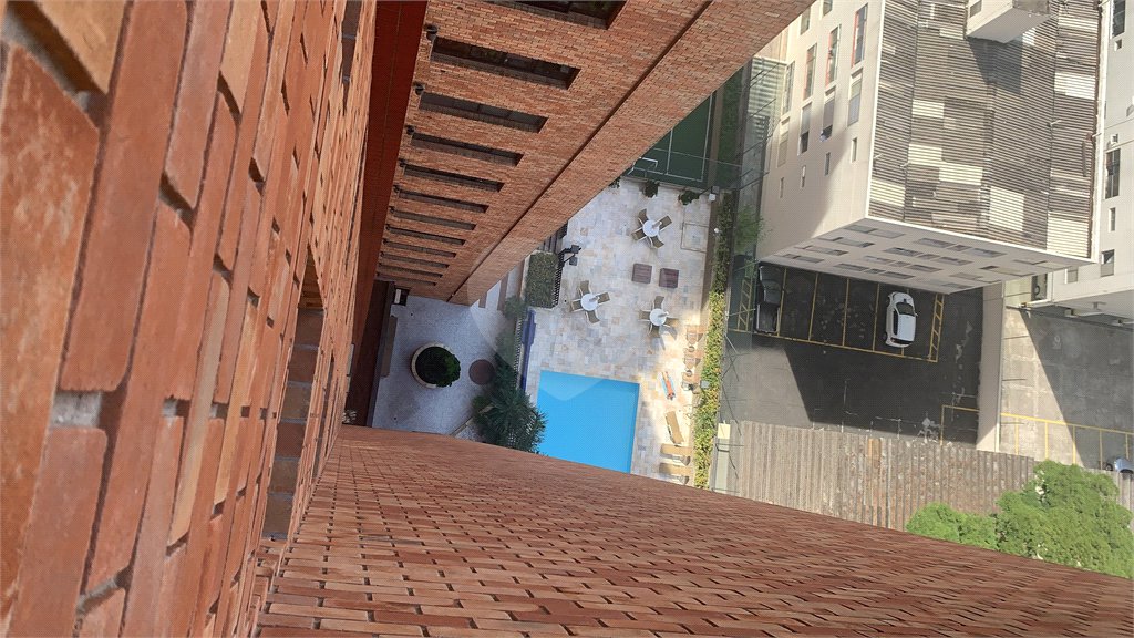 Apartamento à venda com 4 quartos, sendo 2 suítes,  em Vila Uberabinha, São Paulo, SP