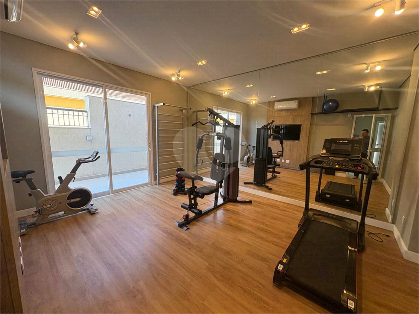 Apartamento à venda com 3 suítes em Urbanova, São José dos Campos, SP