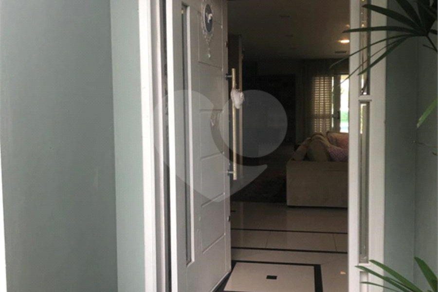 Sobrado à venda com 4 quartos, sendo 2 suítes, em Palmas do Tremembé, São Paulo, SP