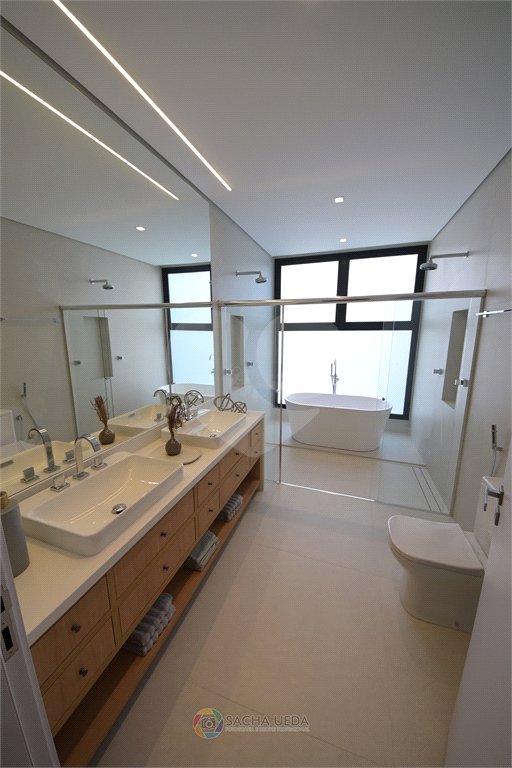 Casa à venda com 4 suítes no condomínio Villa dos Pinheiros, Indaiatuba - SP