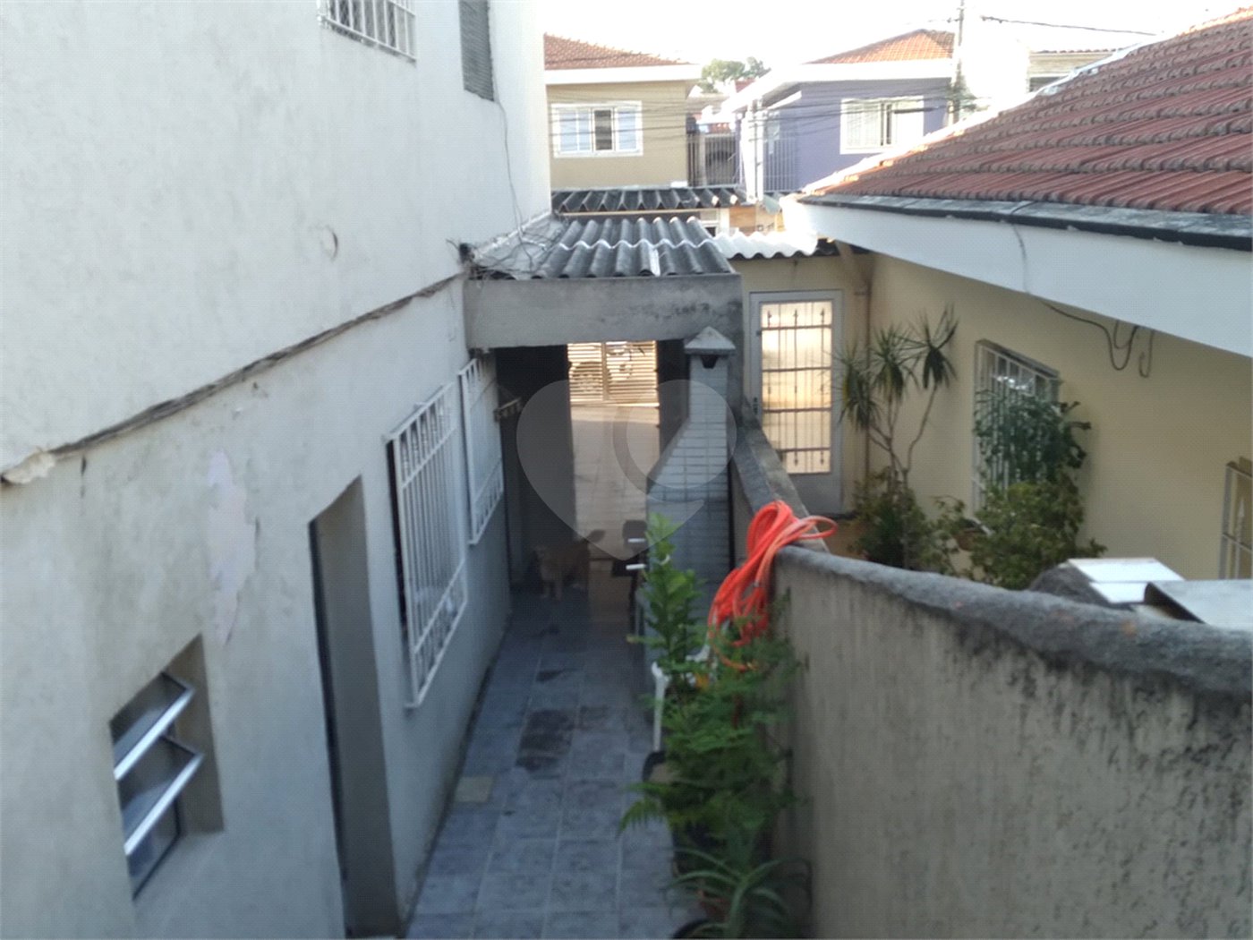 Sobrado à venda com 6 quartos, sendo 1 suíte, em Vila Sabrina, São Paulo, SP