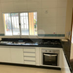 Sobrado para alugar com 4 quartos em Campos de Atibaia, Atibaia, SP