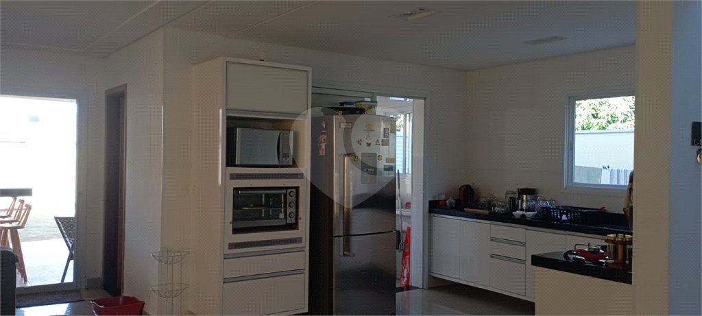 Casa à venda com 3 quartos, sendo 1 suíte, no condomínio Campos do Conde I, Paulínia - SP