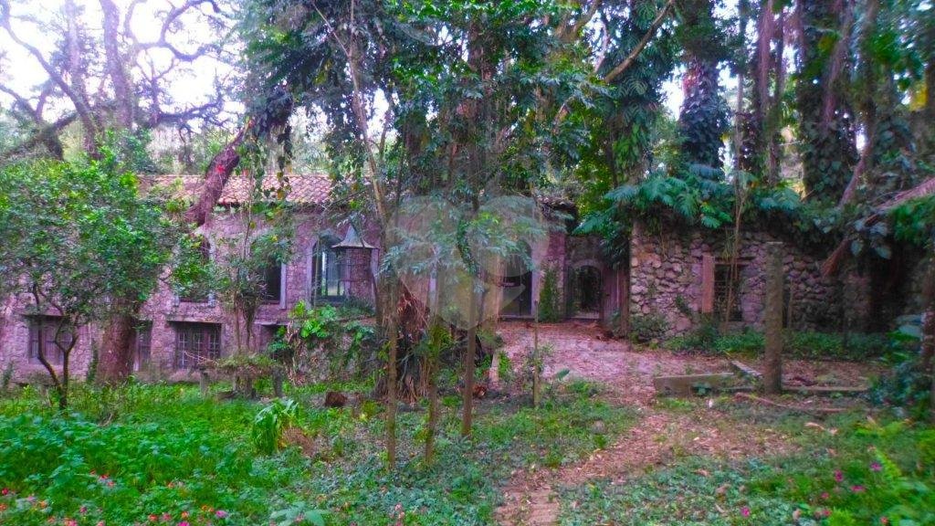 Terreno à venda com 1 suíte no condomínio Chácara Flora, São Paulo - SP