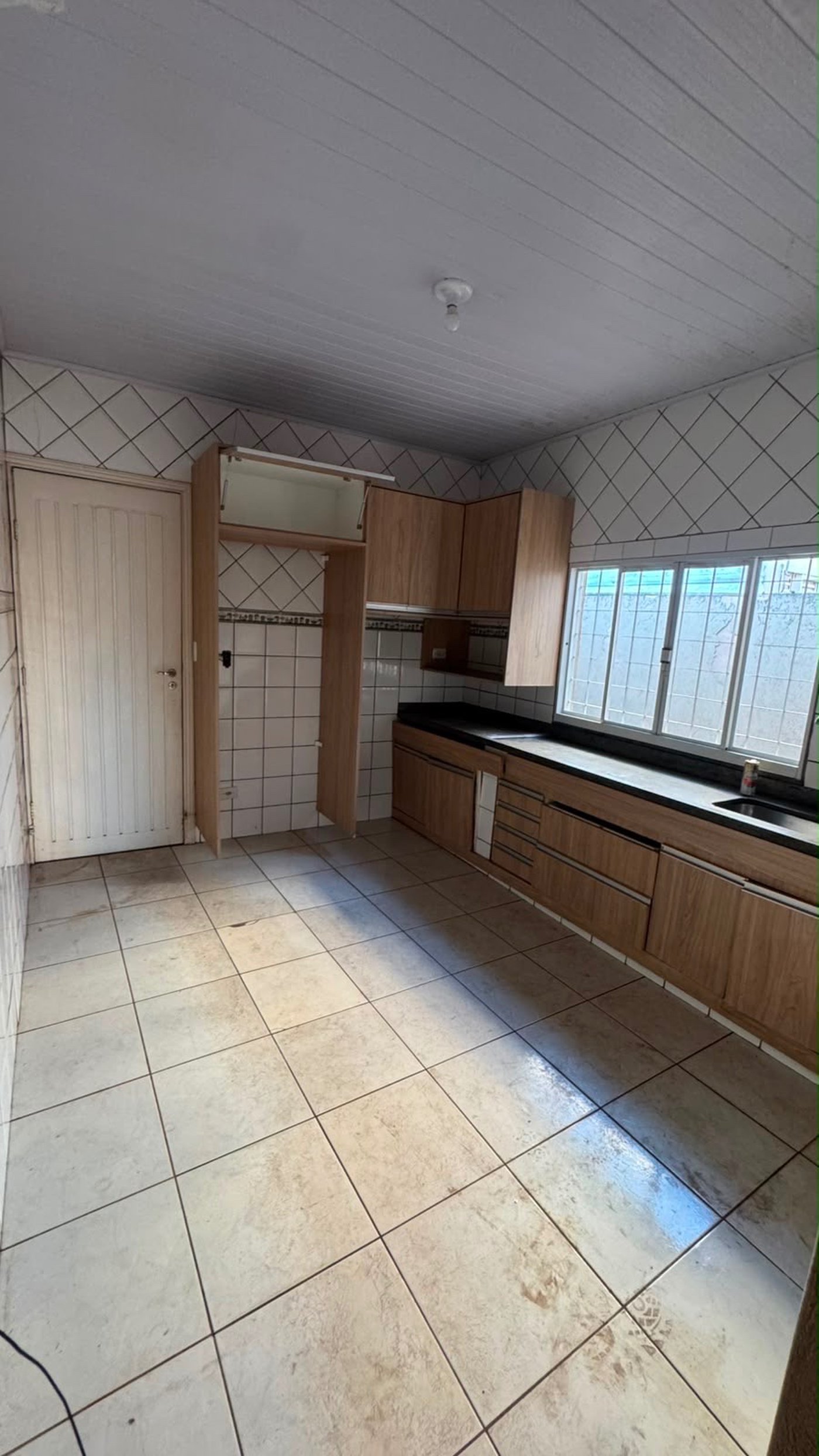 Casa à venda com 3 quartos, sendo 1 suíte,  em Nossa Senhora Aparecida, Três Lagoas, MS