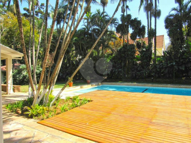 Casa à venda com 4 suítes no condomínio Chácara Flora, São Paulo - SP
