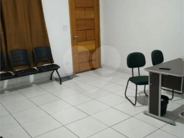 Sobrado à venda com 6 quartos, sendo 2 suítes,  em Butantã, São Paulo, SP