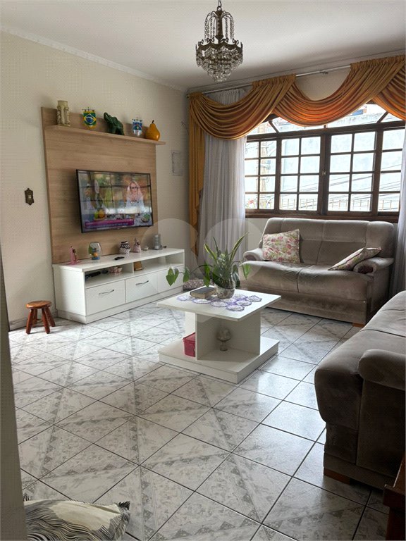 Sobrado à venda com 4 quartos em Tremembé, São Paulo, SP