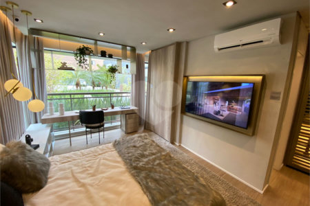 Apartamento à venda com 3 suítes em Campo Belo, São Paulo, SP