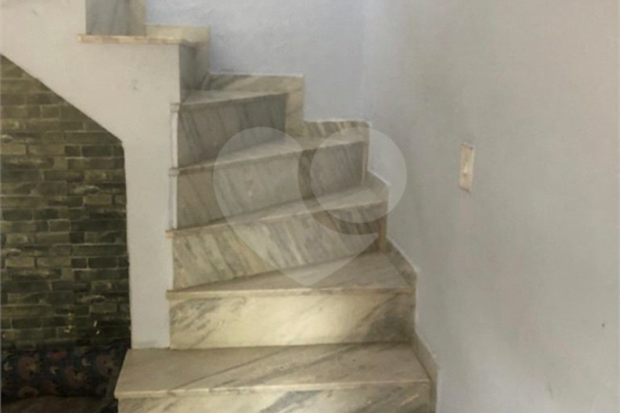 Sobrado à venda com 2 quartos em Artur Alvim, São Paulo, SP
