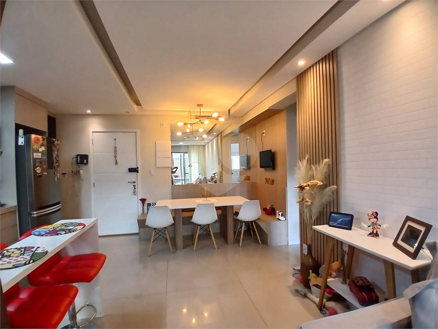 Apartamento à venda com 2 quartos, sendo 1 suíte,  em Bairro do Cambará, São Roque, SP