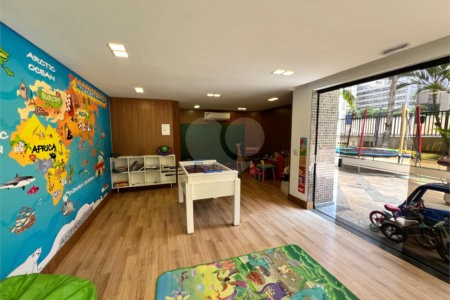 Apartamento à venda com 4 quartos, sendo 3 suítes, em Itaim Bibi, São Paulo, SP
