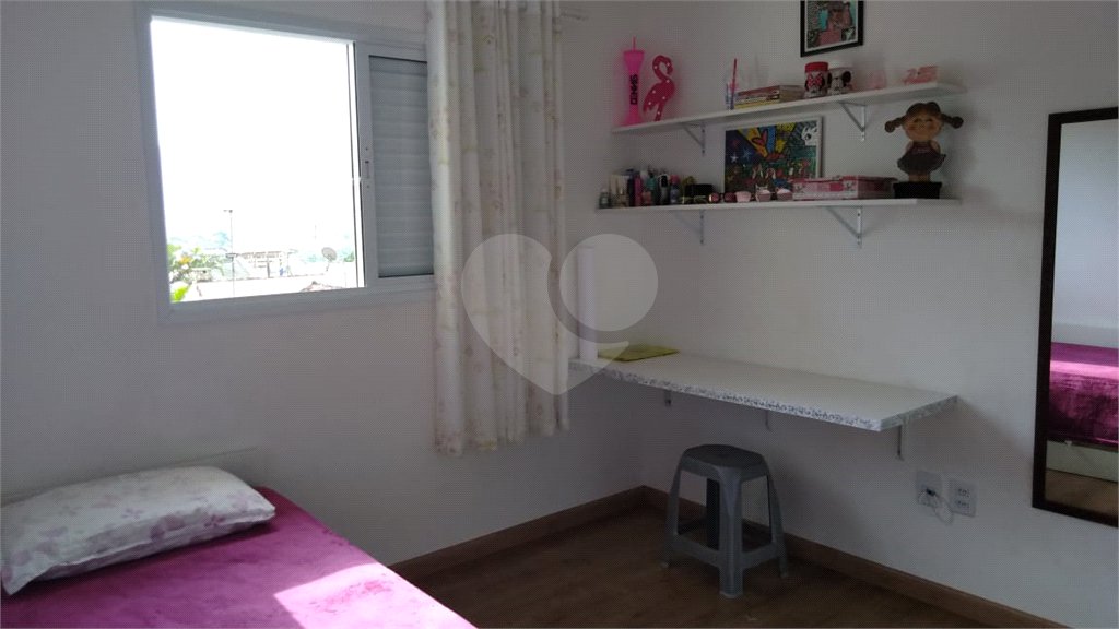 Sobrado à venda com 3 quartos, sendo 1 suíte, em Vila Suissa, Mogi das Cruzes, SP