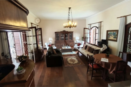 Casa Térrea à venda com 3 quartos, sendo 2 suítes, em Vila Oliveira, Mogi das Cruzes, SP