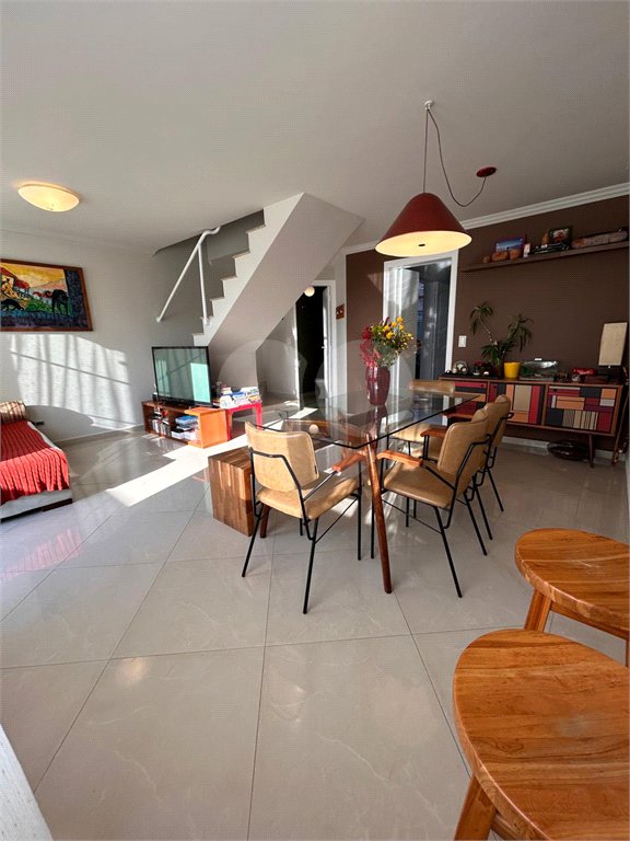 Casa à venda com 3 quartos, sendo 1 suíte, em Jardim Pinheiros, São Paulo, SP
