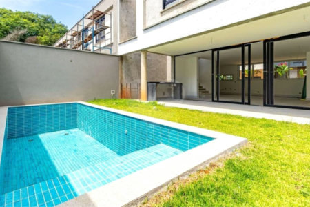 Casa à venda com 4 suítes no condomínio Venezia, São Paulo - SP