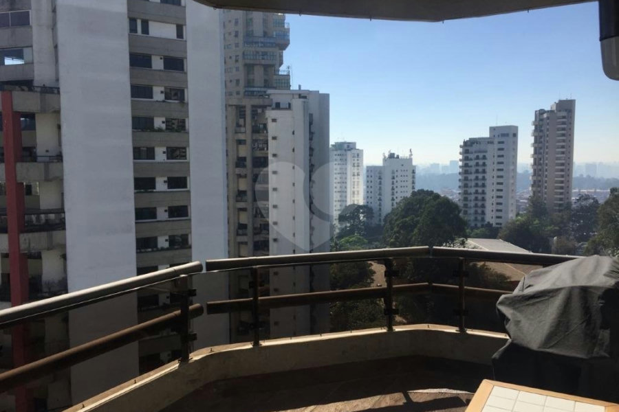 Apartamento à venda ou para alugar com 4 suítes em Morumbi, São Paulo, SP