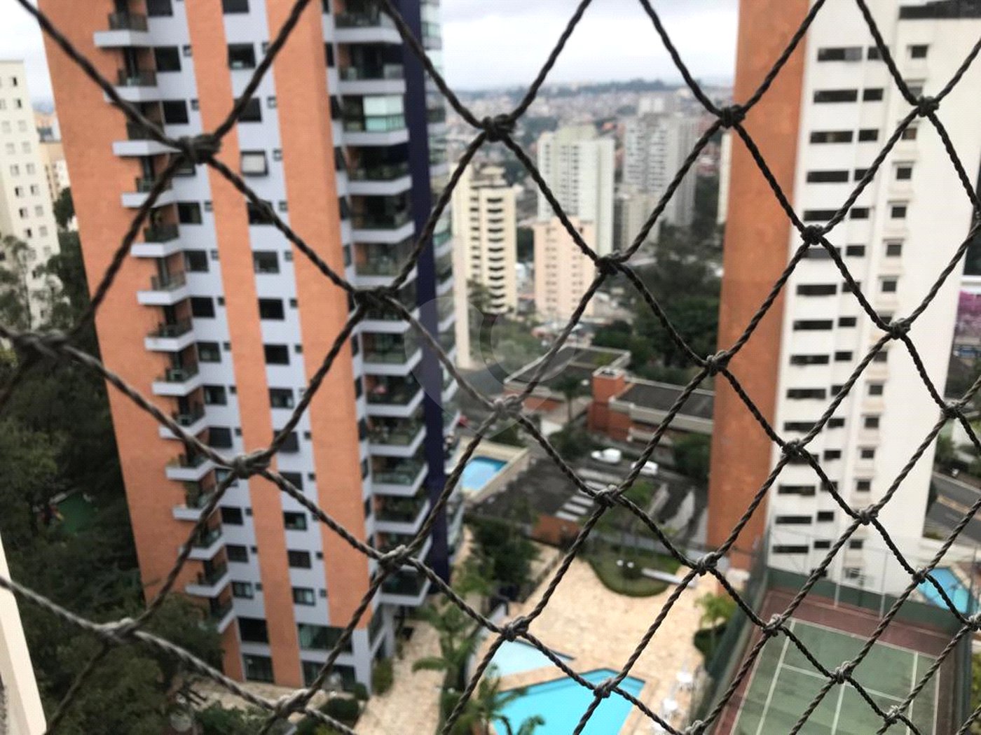 Apartamento à venda com 3 quartos, sendo 1 suíte, em Vila Andrade, São Paulo, SP