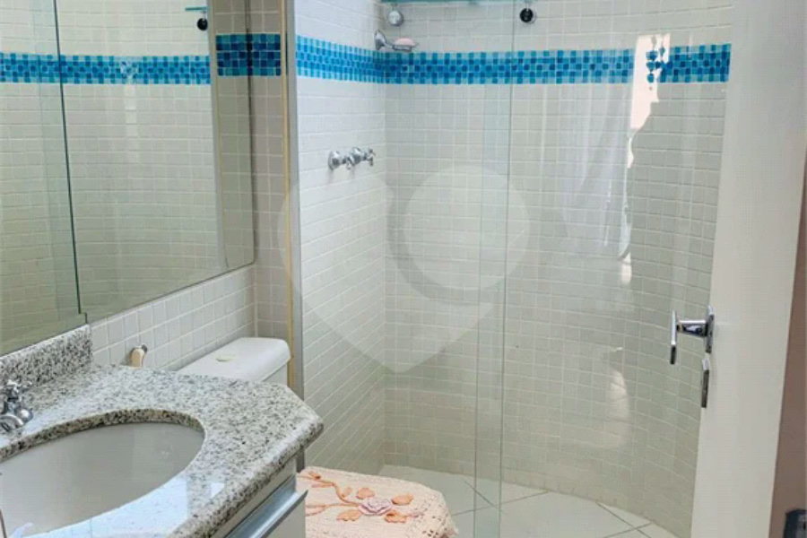 Apartamento à venda com 3 quartos, sendo 2 suítes,  em Riviera de São Lourenço, Bertioga, SP