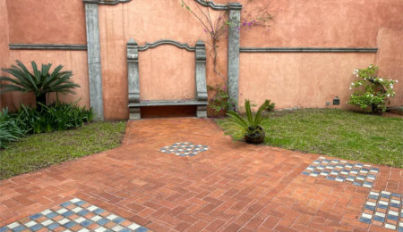 Casa à venda ou para alugar com 4 quartos, sendo 3 suítes,  em Jardim Leonor, São Paulo, SP