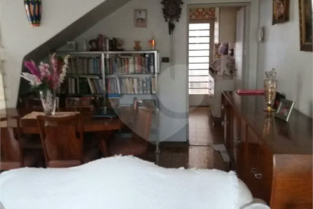 Casa à venda com 3 quartos no condomínio Travessa Quefren,21, São Paulo - SP