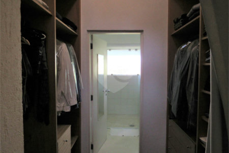 Casa à venda com 3 quartos, sendo 1 suíte, em Guarapiranga, São Paulo, SP