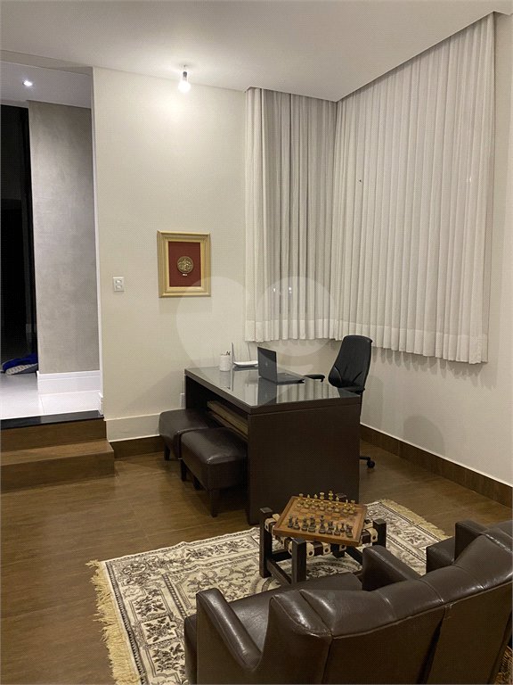 Casa à venda com 3 suítes no condomínio Jardim Primavera, Louveira - SP