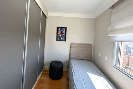 Apartamento de 127 m² em andar alto, com vista livre, 3 suítes planejadas, sacada gourmet envidraçada, 2 vagas e lazer completo, próximo ao Shopping Golden Square e à Avenida Kennedy.