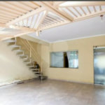Casa com 172m² , 3 dormitórios , sendo 1 suíte , 2 vagas , à venda no Jardim Alvorada em Santo André.